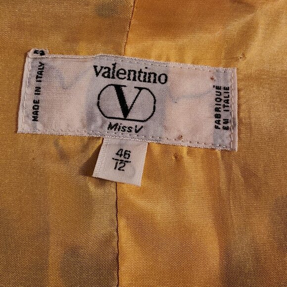 Amazing Vintage 1980's Valentino "Miss V" 2-Piece Floral Silk Skirt Suit - Picture 8 of 16